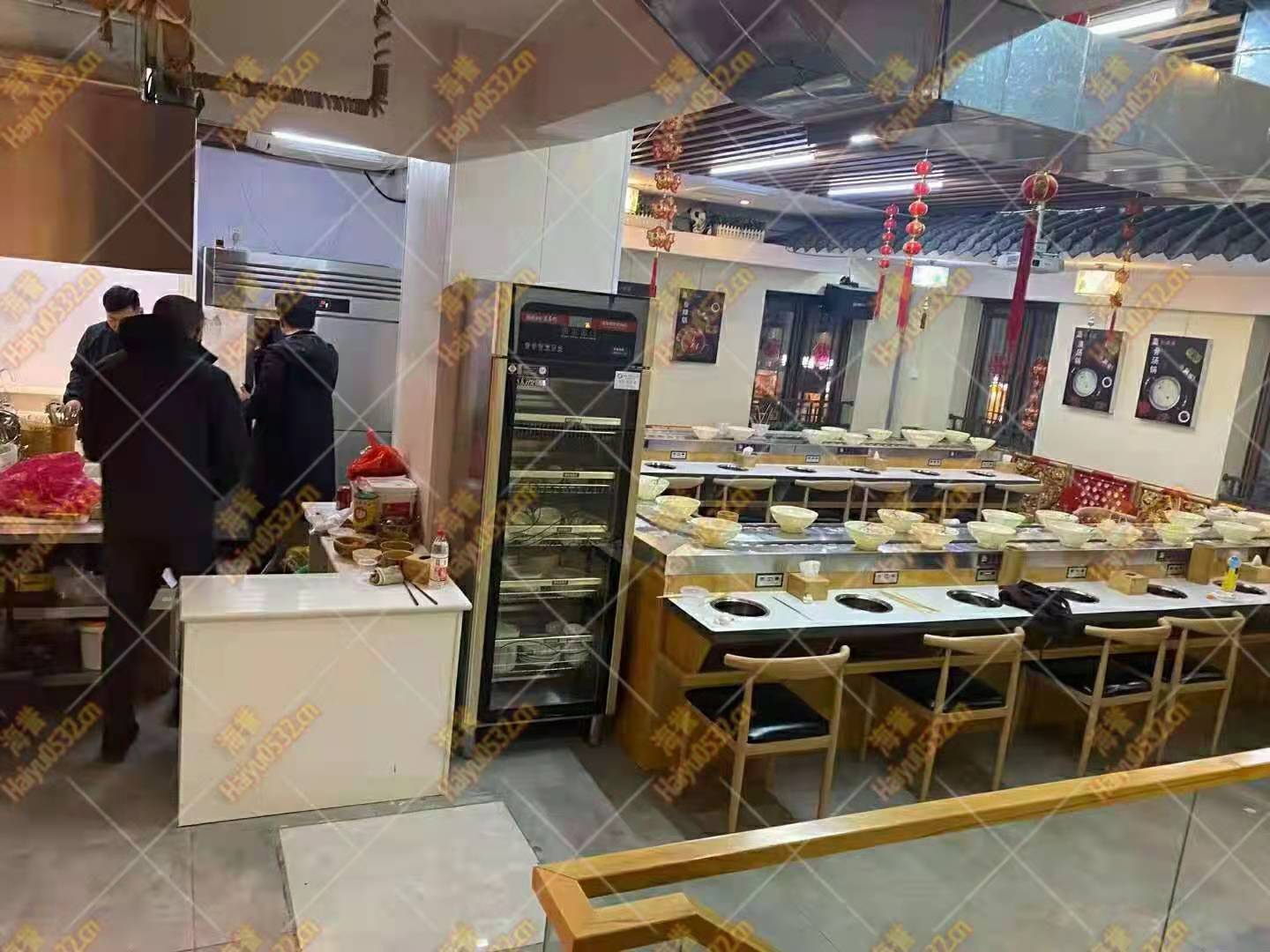 旋轉(zhuǎn)小火鍋機(jī)器多少錢(qián)一臺(tái)