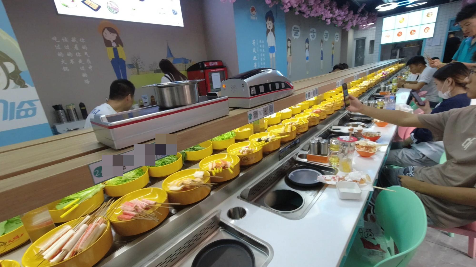 火鍋和燒烤還能結(jié)合為一人食？涮烤一體小火鍋給你答案