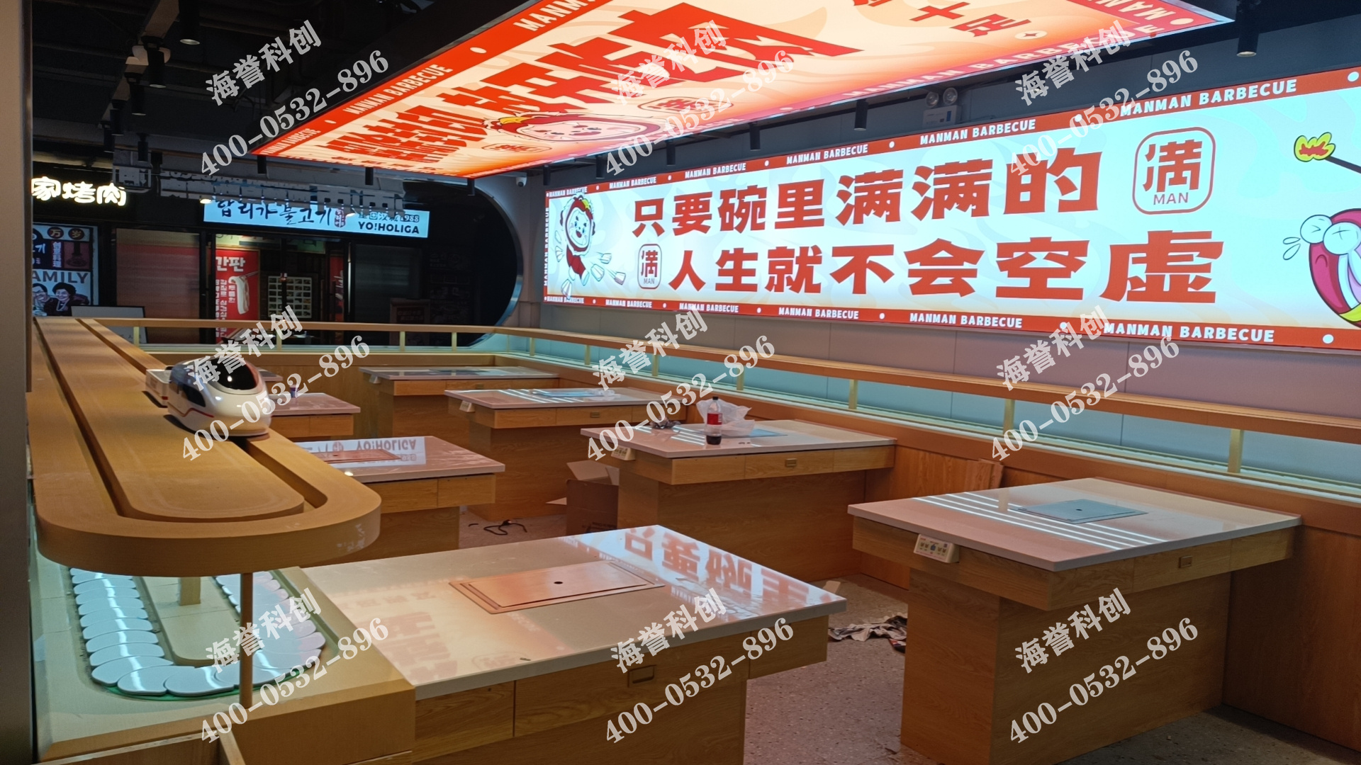 海譽(yù)科創(chuàng)湖北武漢自助烤肉餐廳搭載智能送餐小火車(chē)安裝完成