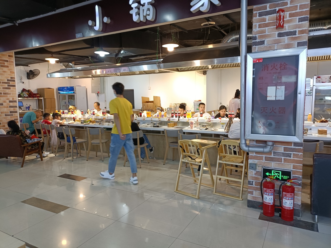 不加盟也能開好一家旋轉(zhuǎn)小火鍋店！這樣做比較簡便